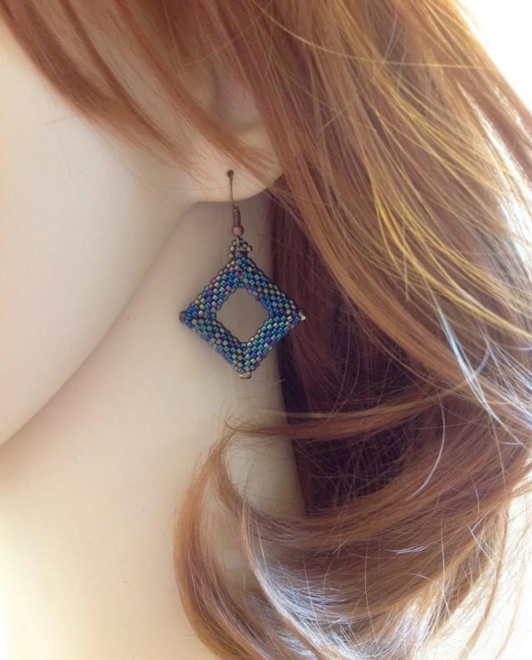 Open square earrings (Navy Iris colour) - 耳环/耳夹 - 玻璃 蓝色