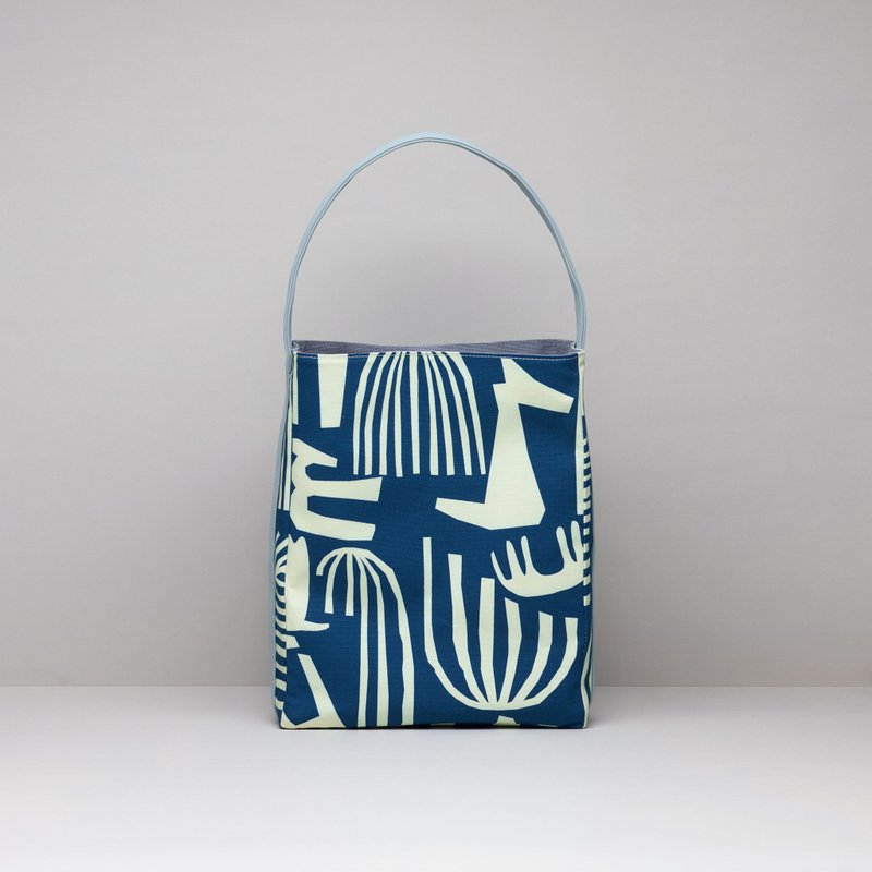 【 有现货 】再生皮革肩背包 / 米克斯藏青 / 预购需等待 - 手提包/手提袋 - 棉．麻 多色