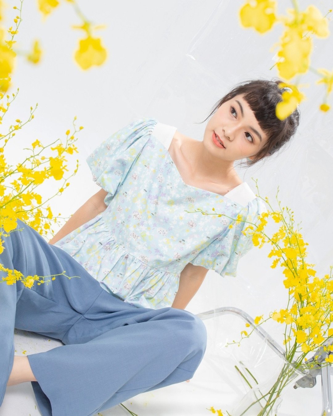 【波丽印花】美丽锁骨 爱心领 灯笼公主袖 露背绑带 合谷色 - 女装衬衫 - 棉 蓝色