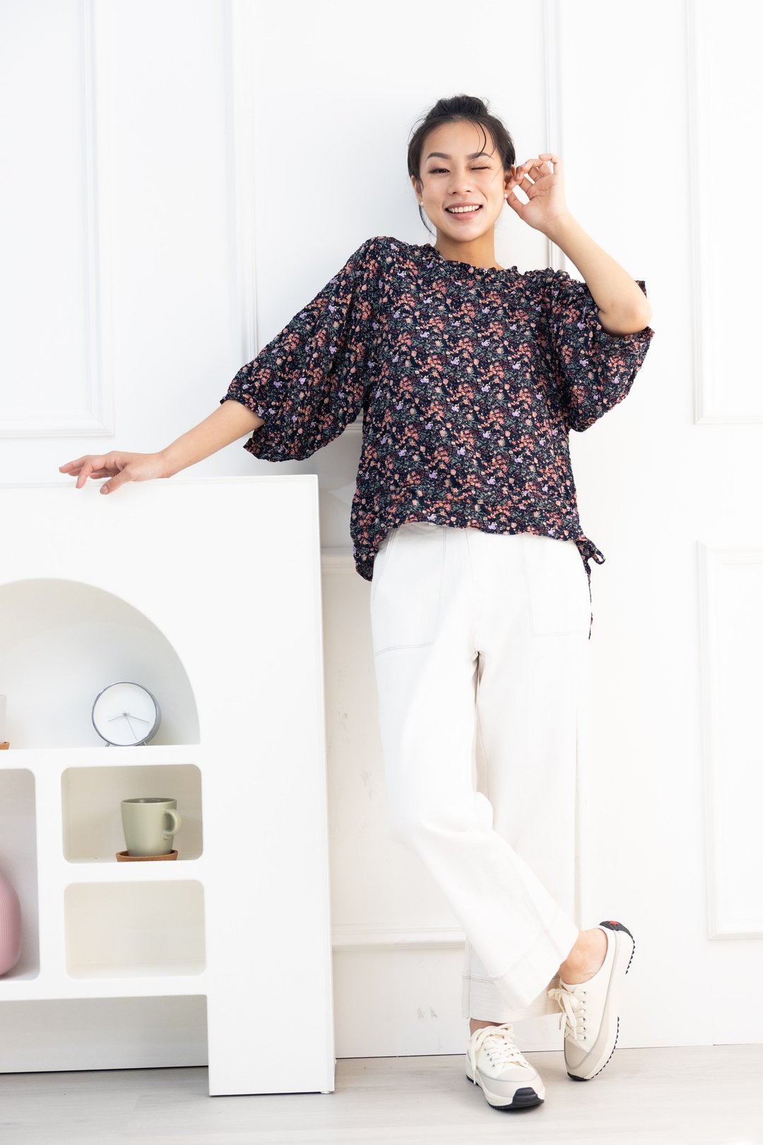 碎花宽袖抓皱七分袖上衣 蓝色 - 女装上衣 - 其他材质 蓝色