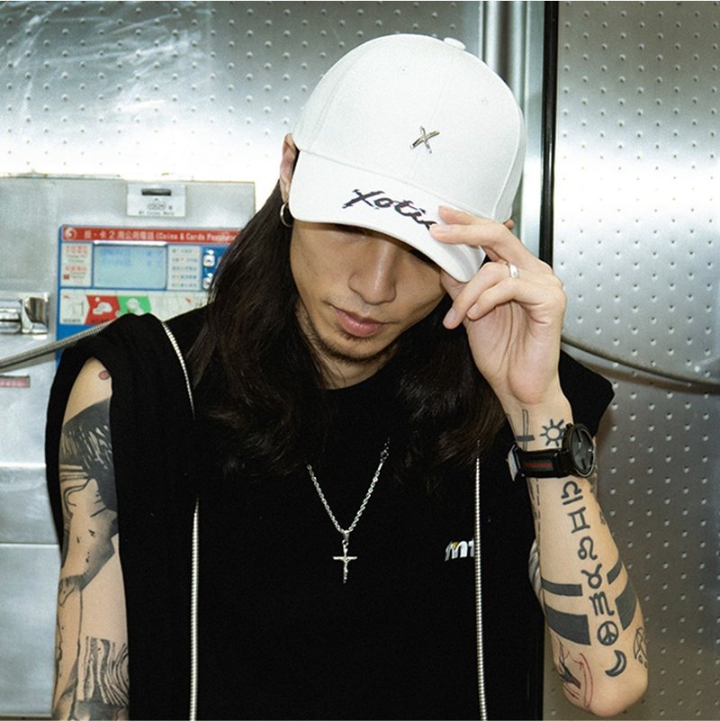 杂讯LOGO弯檐帽 - 帽子 - 棉．麻 白色