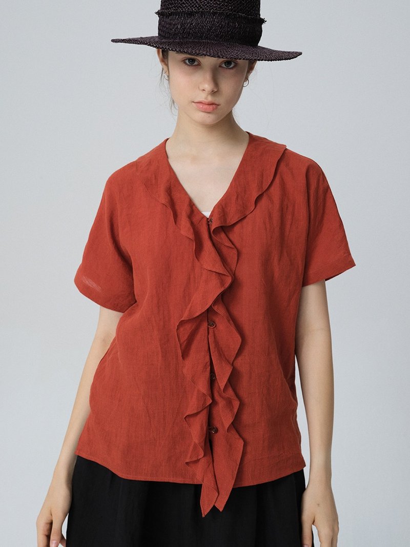水洗亚麻显白橘红色荷叶边V领短袖衬衫 - 女装上衣 - 棉．麻 黑色