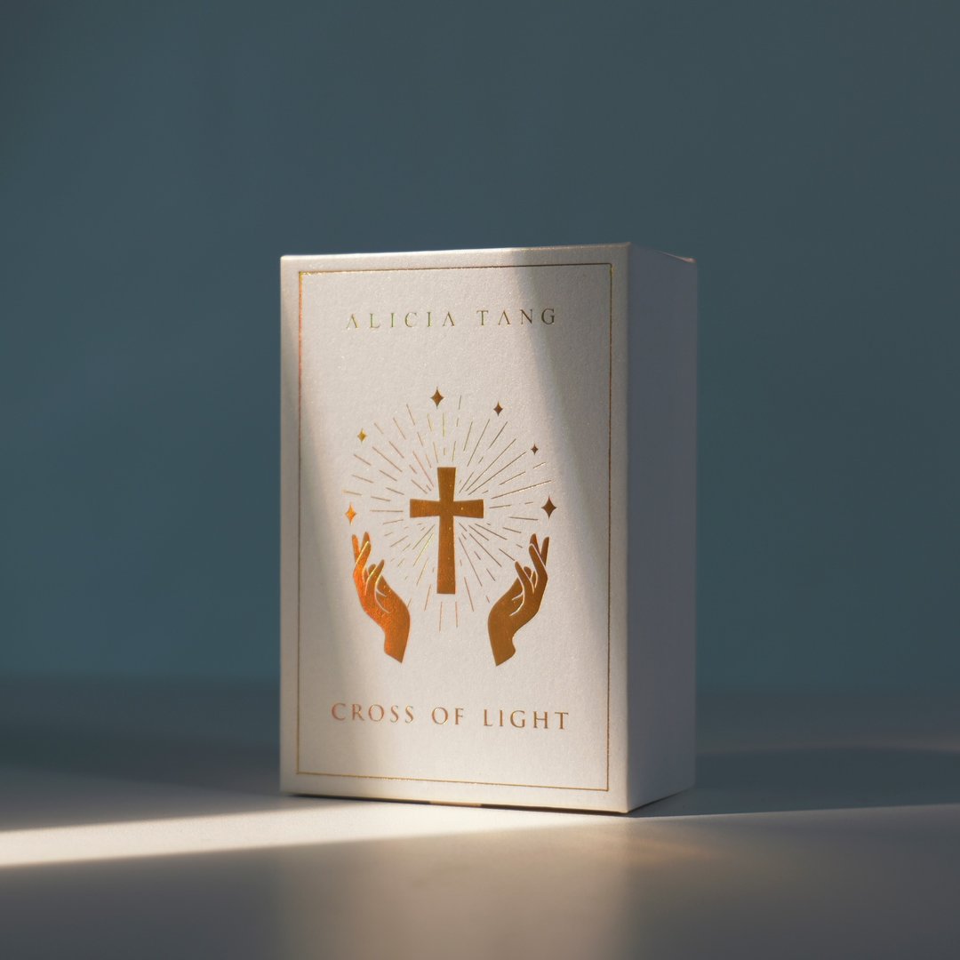 Cross of Light 耶稣智慧神谕卡/ 肯定与疗愈卡牌 by Alicia Tang - 桌游/玩具 - 纸 白色