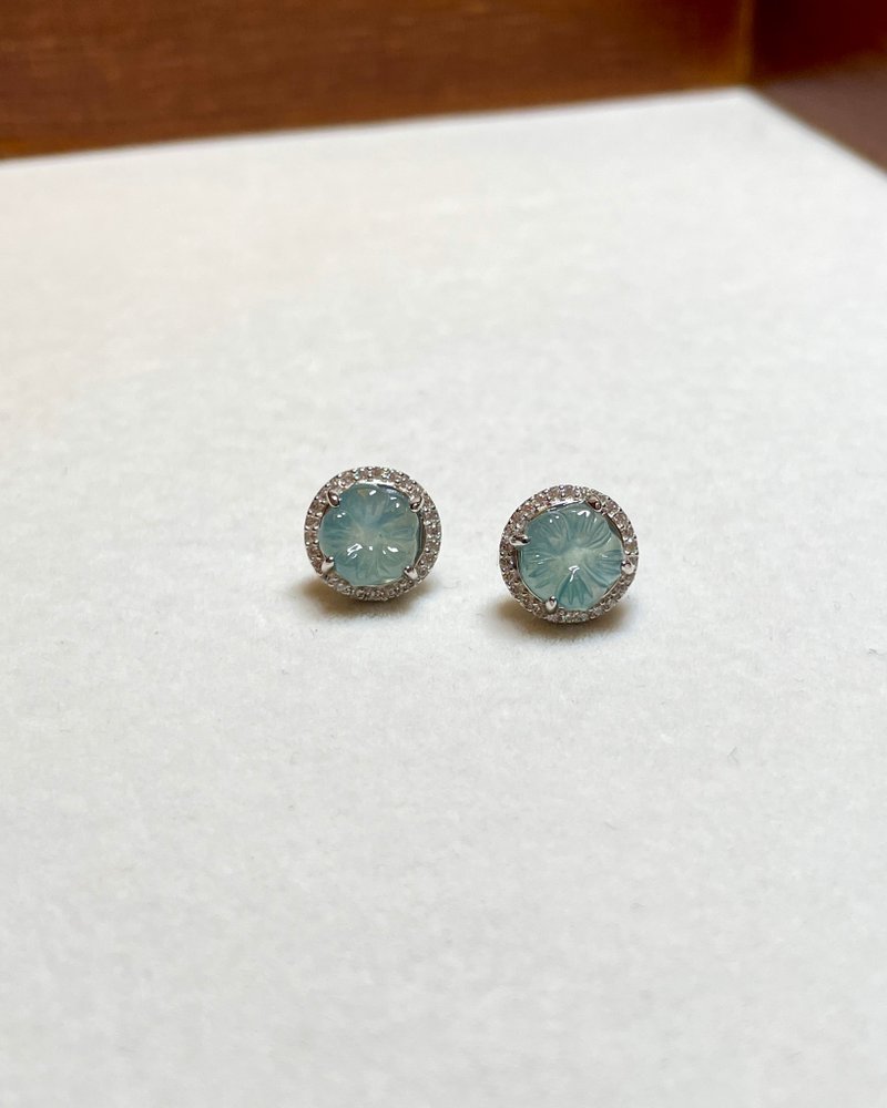 冰蓝小花翡翠(玉)耳钉 s925纯银镀18k金 - 耳环/耳夹 - 玉石 蓝色