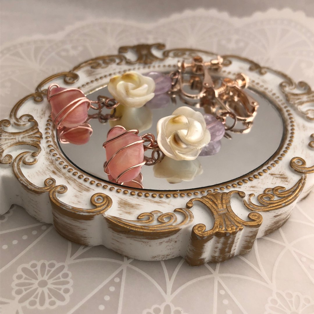 Cherry shell and natural stone wire Clip-On - 耳环/耳夹 - 贝壳 粉红色