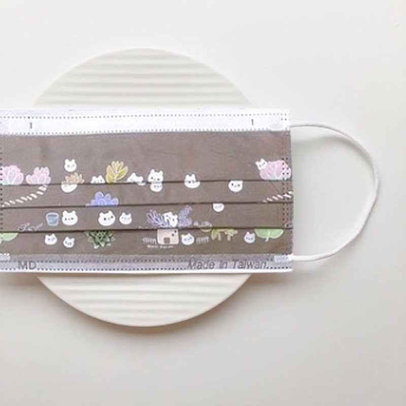 【无藏x游读世界x兔子麻糬】可可棕/成人医疗口罩/5入装/10入盒 - 口罩 - 其他材质 咖啡色