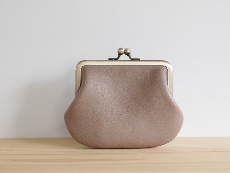 Square shaped leather beige gray - 皮夹/钱包 - 真皮 卡其色