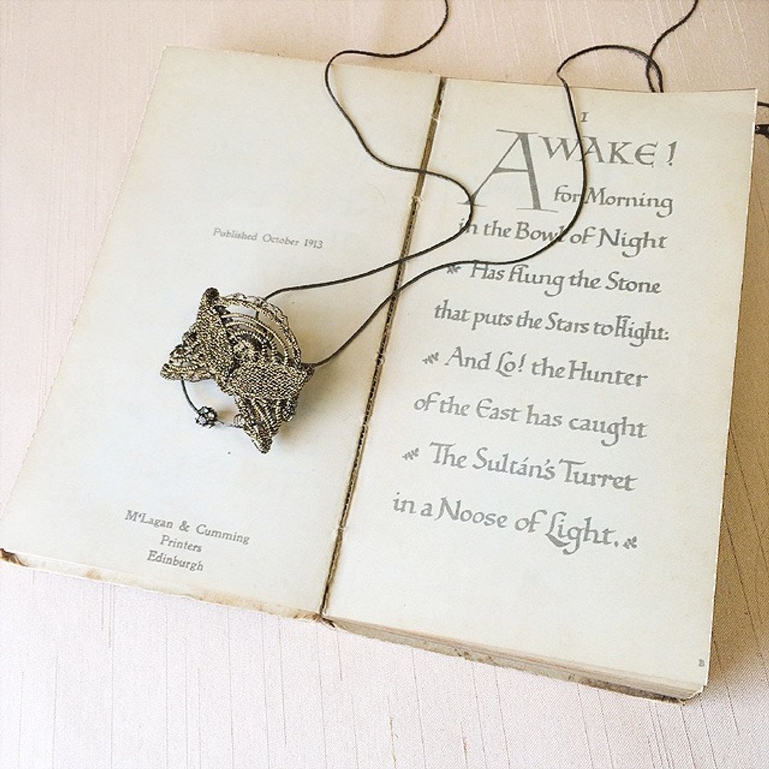 Secret Crown 2 Brooch & Necklace - 胸针 - 其他材质 金色