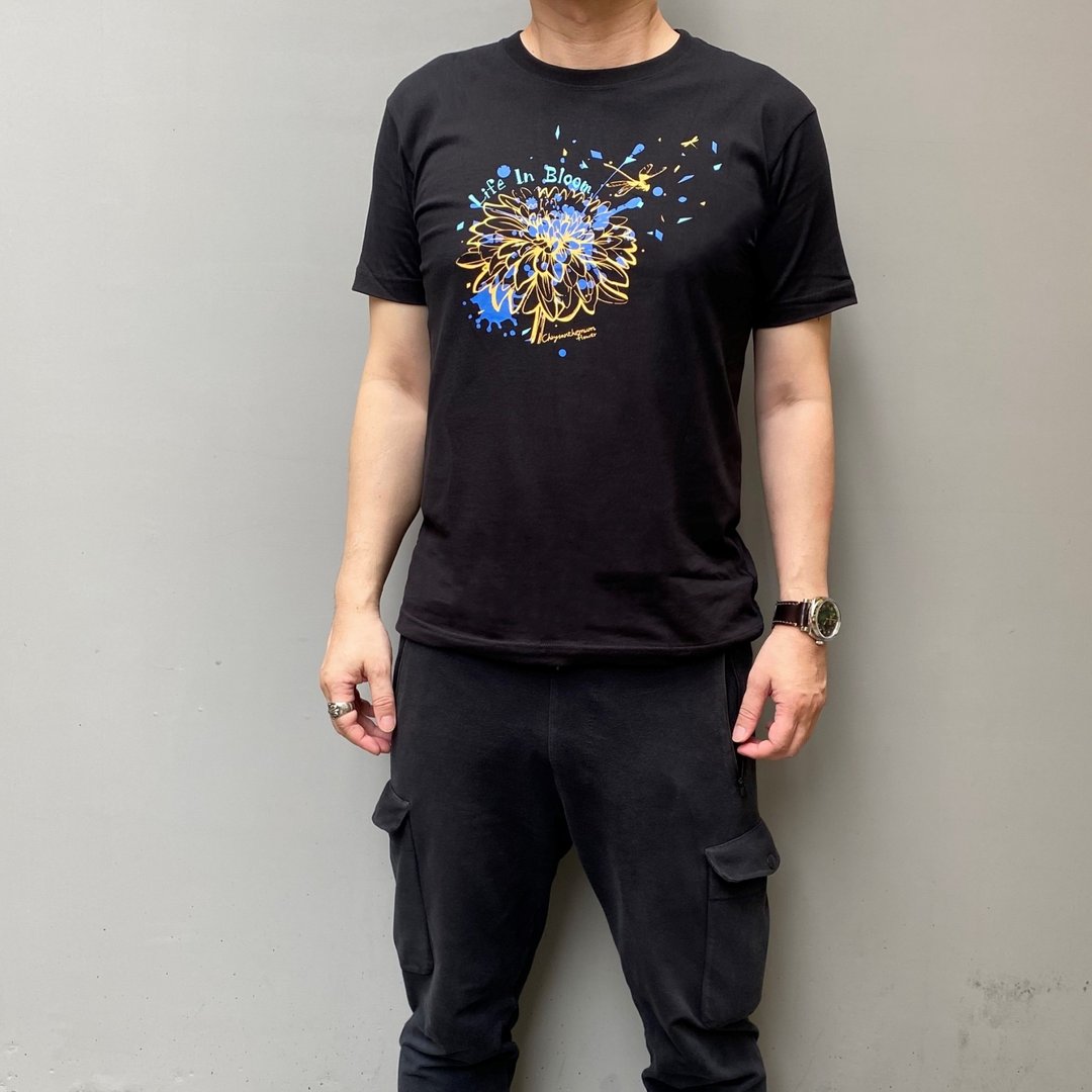 MILU台湾故事T-SHIRT/大丽菊绽放 短袖潮T/台湾制 纯棉 - 男装上衣/T 恤 - 棉 