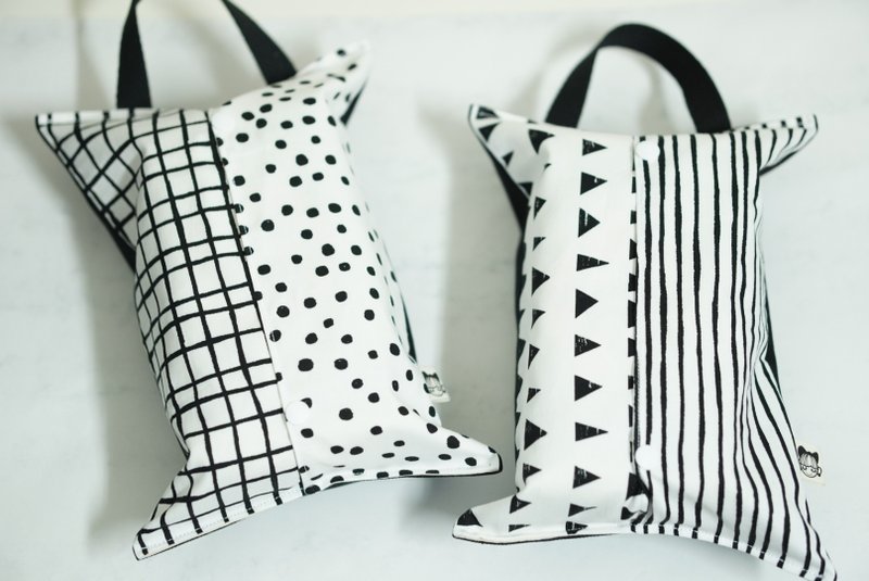 抽取式卫生纸包/ 口罩收纳包 简约黑白普普风 - 纸巾盒 - 棉．麻 白色