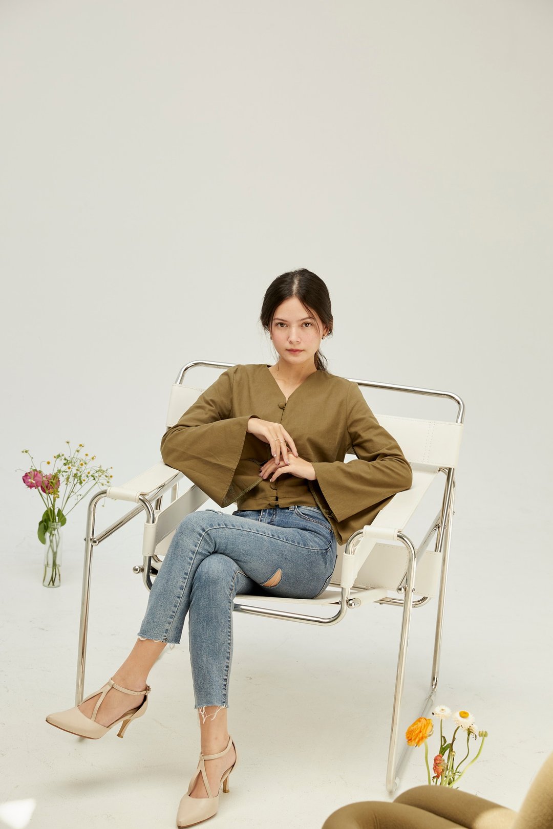 Butterfly blouse - Women's long sleeved blouse - Mitta - 女装上衣 - 亚麻 卡其色
