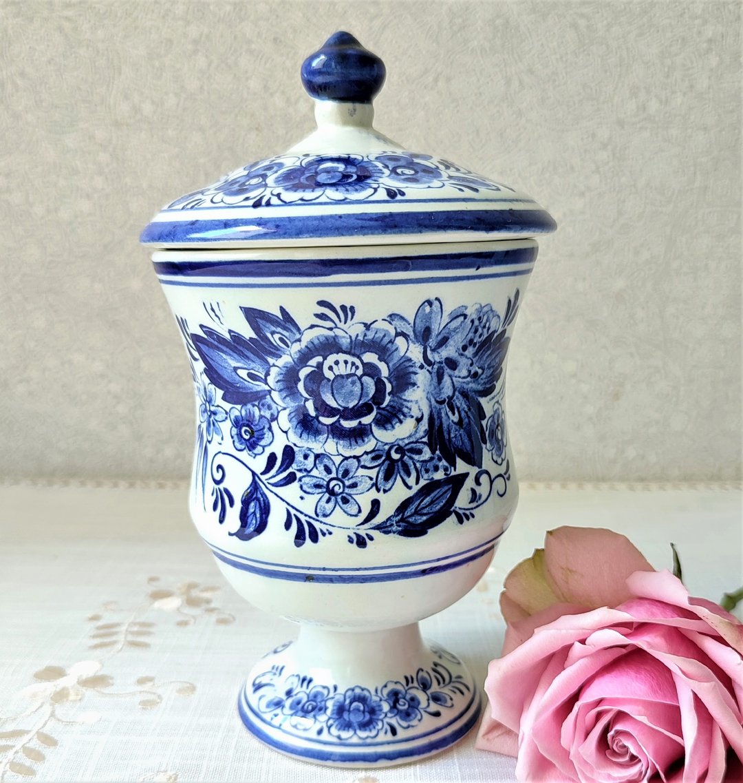 Dutch Delft tea jar vintage / Pottery candy holder with a lid - 调味罐/酱料瓶 - 陶 