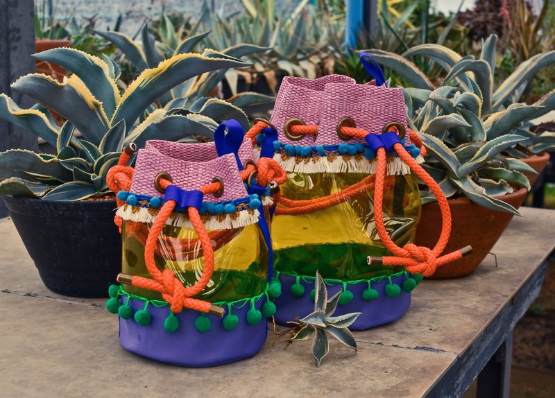 'BUCKET' Drawstring Beach Bucket Bag in Cactus Pop - 手提包/手提袋 - 防水材质 橘色