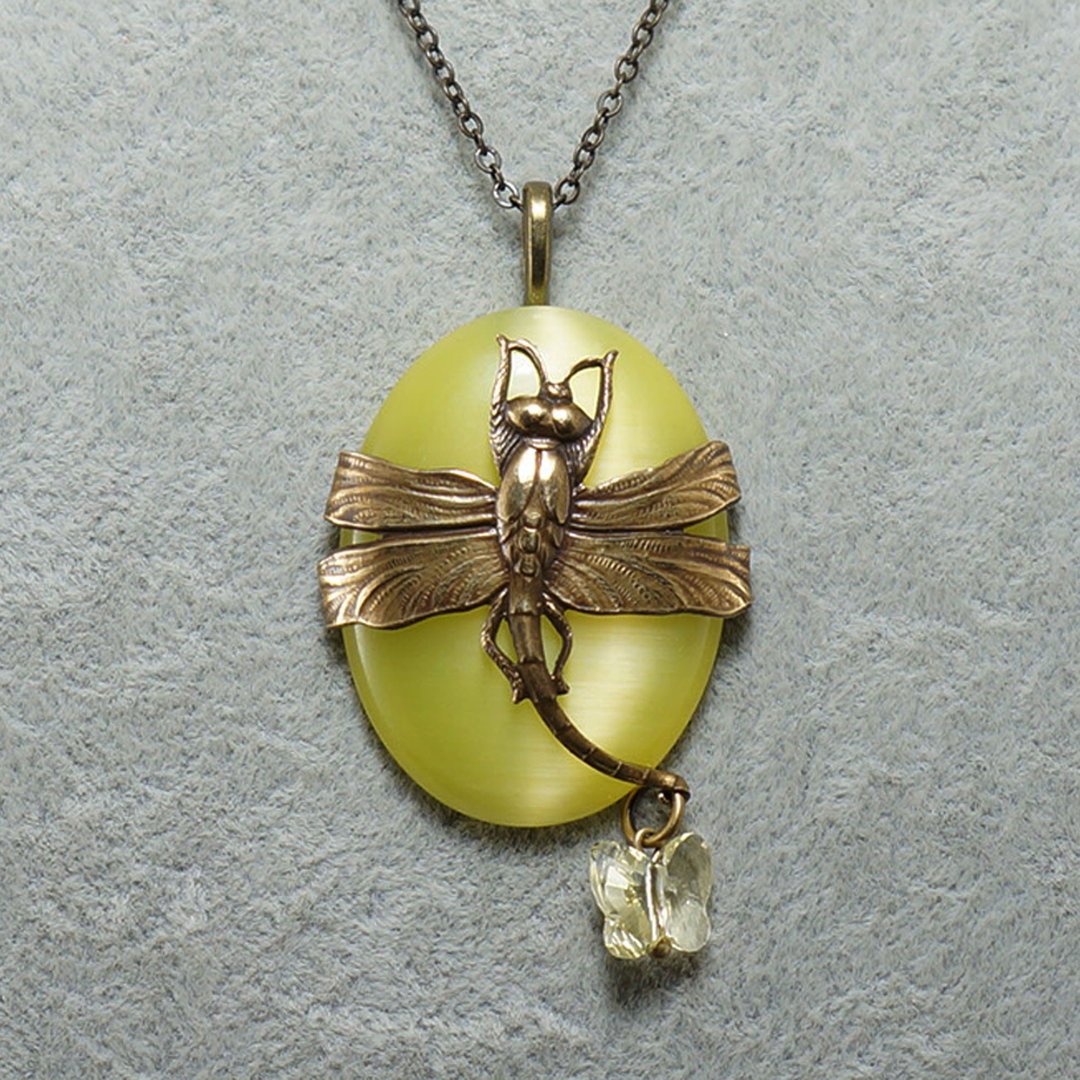Lemon Yellow Cat Eye Oval Brass Dragonfly Pendant Necklace Woman Jewelry Gift - 项链 - 铜/黄铜 黄色