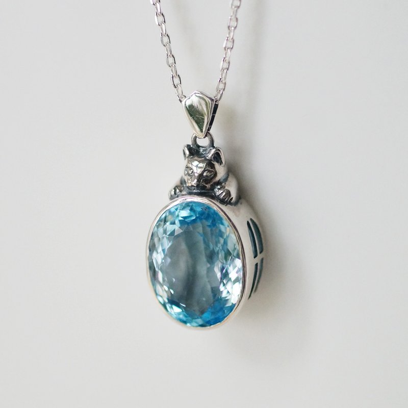 Gabriele Cat Pendant Blue Topaz - 项链 - 半宝石 银色