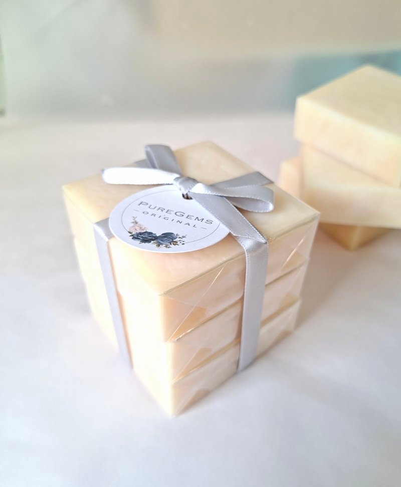PUREGEMS 。好贴心。椰子油 家事皂 || 3入。不担心化学洗剂。 - 肥皂/手工皂 - 其他材质 白色