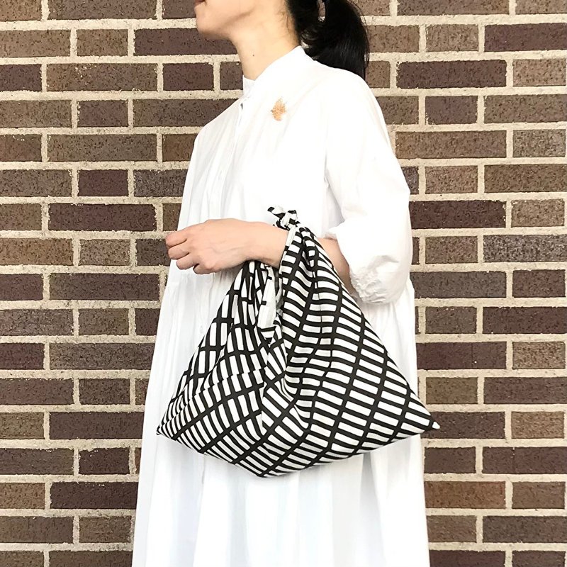 手提袋 吾妻袋 格纹 炭灰色 M / harunohi - 手提包/手提袋 - 棉．麻 灰色