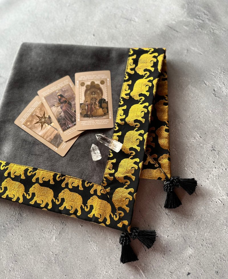 塔罗布。日本制造。手工制作的。高档真丝提花面料制成。 - 地垫/地毯 - 丝．绢 