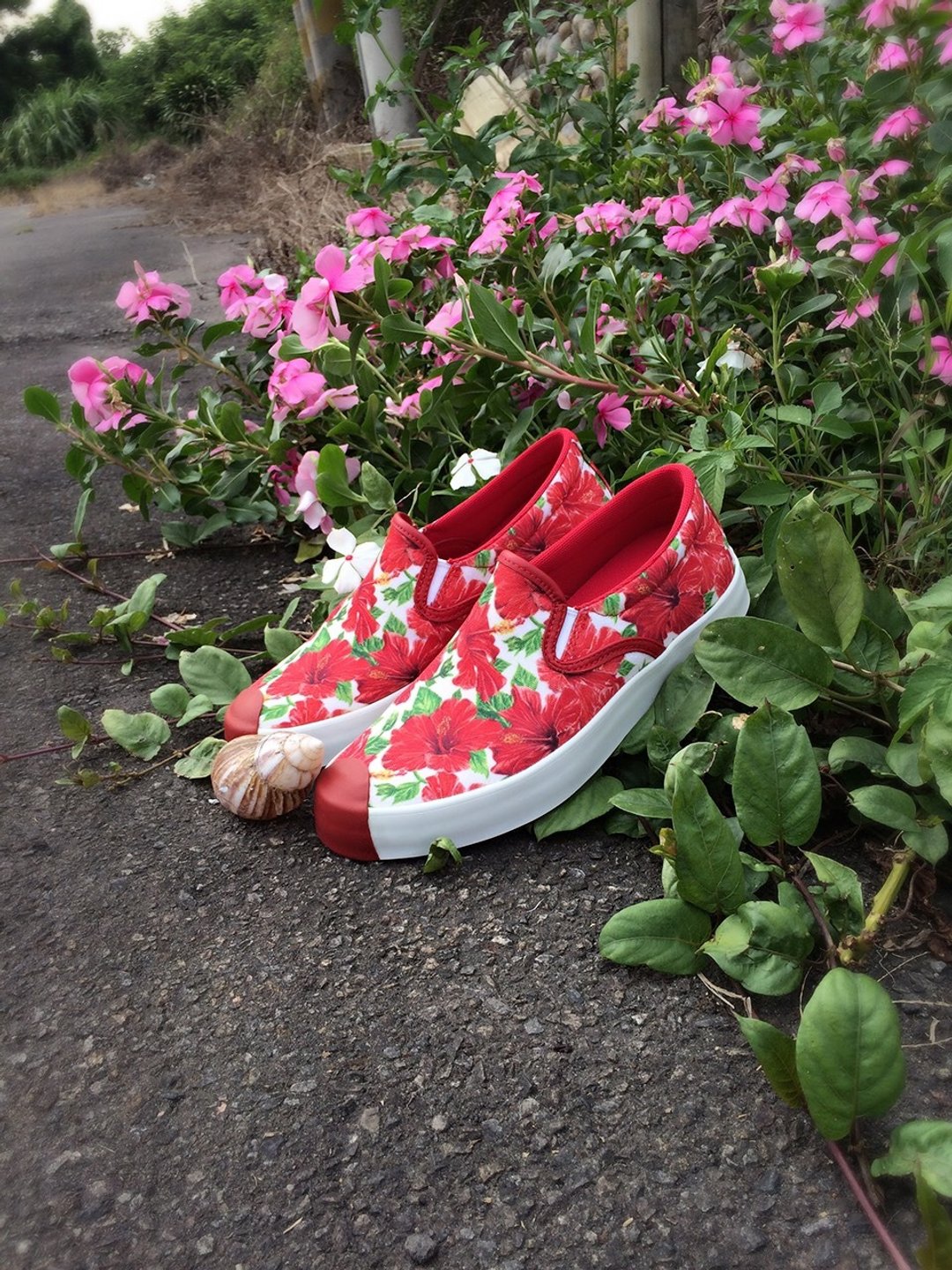 PI-ZERO Sinensis Flower Slip-on - 女款休闲鞋 - 其他材质 红色