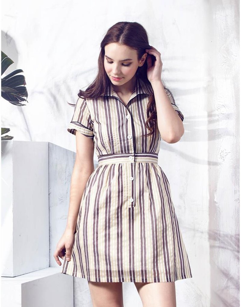 滚边印花洋装-白棕条纹 - 洋装/连衣裙 - 其他材质 咖啡色