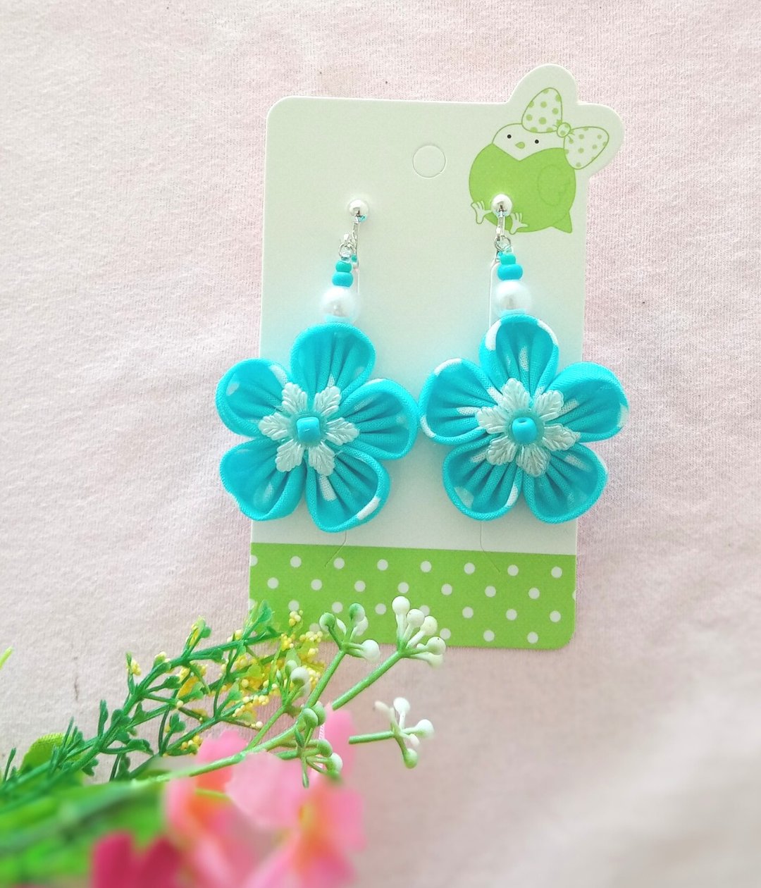fabric flower clip on earrings , colourful clip on earrings - 耳环/耳夹 - 浓缩/萃取物 多色