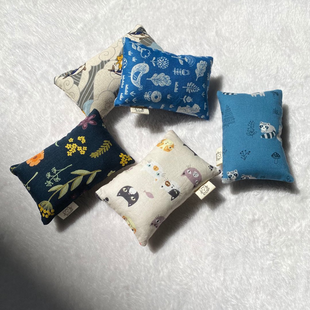 猫草包 猫草 猫玩具 宠物抱枕 宠物玩具 - 玩具 - 棉 多色