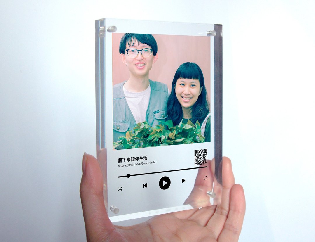 音乐或录音播放 定制情侣朋友家人相片相框 结婚生日 情人节礼盒 - 摆饰 - 压克力 
