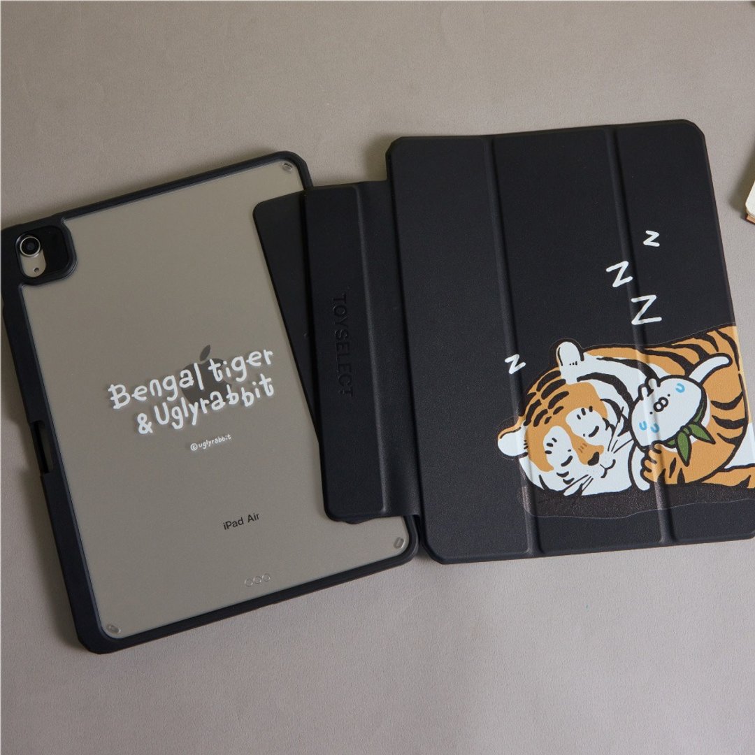 丑白兔老虎拥抱强悍磁吸 iPad 三折/Y 折保护壳 - 平板/电脑保护壳 - 塑料 多色