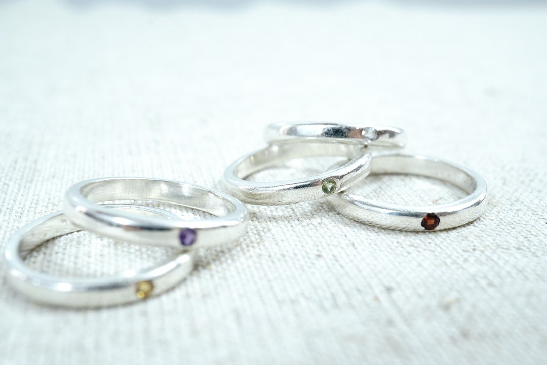 Your own natural stone ring 121 - 戒指 - 其他金属 银色