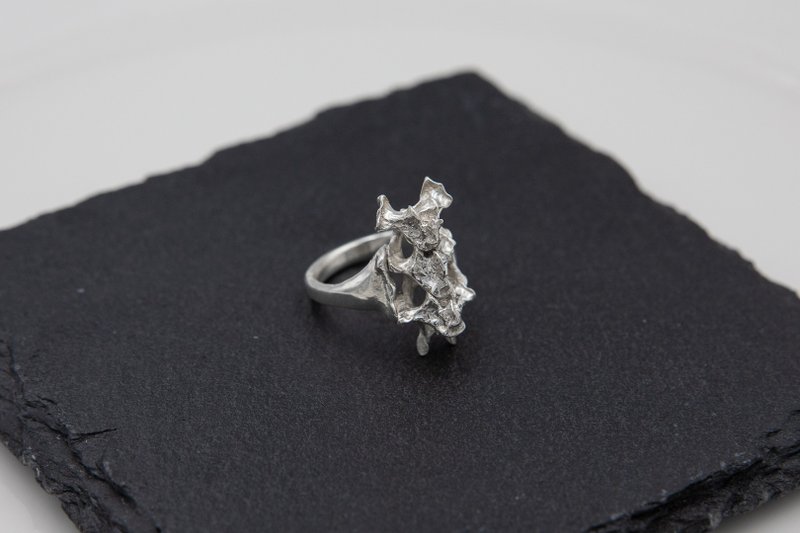 骸骨系列 - 三节脊椎戒指 亮银款 - 戒指 - 银 银色