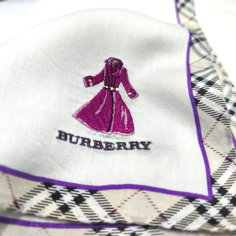 Burberry 古董手帕 紫色大衣 极简约 23 x 22.5 英寸 - 手帕/方巾 - 棉．麻 卡其色