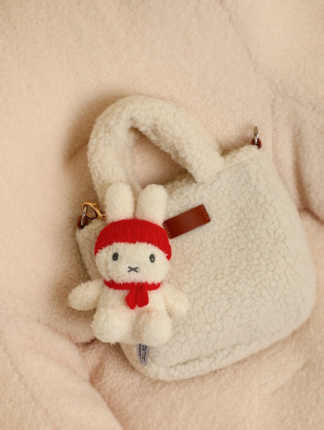 miffy 毛绒锁匙扣 (冷帽) - 红色 - 钥匙链/钥匙包 - 棉 红色