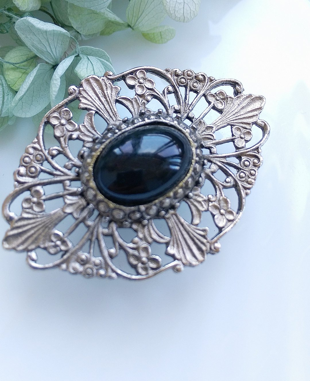 Vintage Jewelry 西洋古董饰品 古典 维多利亚风格 篓空花纹 别针 - 徽章/别针 - 其他金属 金色
