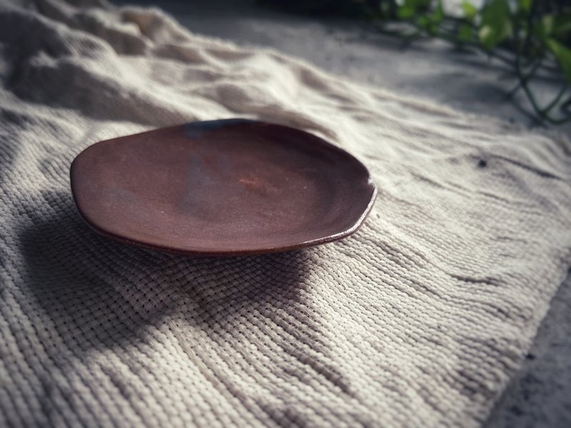 桌上的茶陶糖霜 / 抗菌保鲜小浅碟 午茶糖心碟 点心盘 薰香盘 - 浅碟/小碟子 - 陶 咖啡色