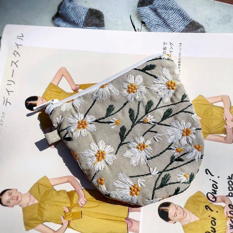 #小雏菊系列(手作零钱包)零钱包/万用包 - 零钱包 - 棉．麻 多色