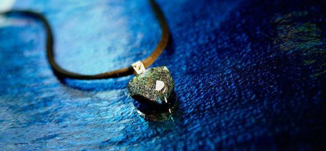 Polarized light cosmic - 项链 - 其他金属 