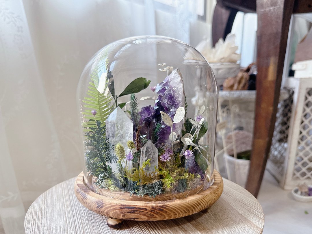 帝王紫水晶 白水晶柱 l 世外桃花源 l 大型玻璃罩 永生绿植设计 - 植栽/盆栽 - 水晶 紫色