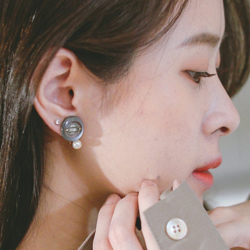 Retro系列 行星珍珠前后扣耳环 冰河灰 - 耳环/耳夹 - 其他金属 银色