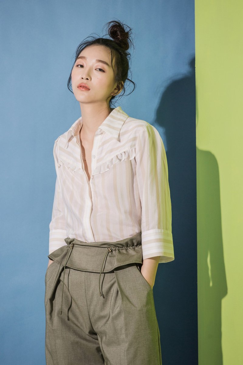 限量出清特惠 / 凉感纱卡其条纹衬衫 - 女装衬衫 - 棉．麻 卡其色