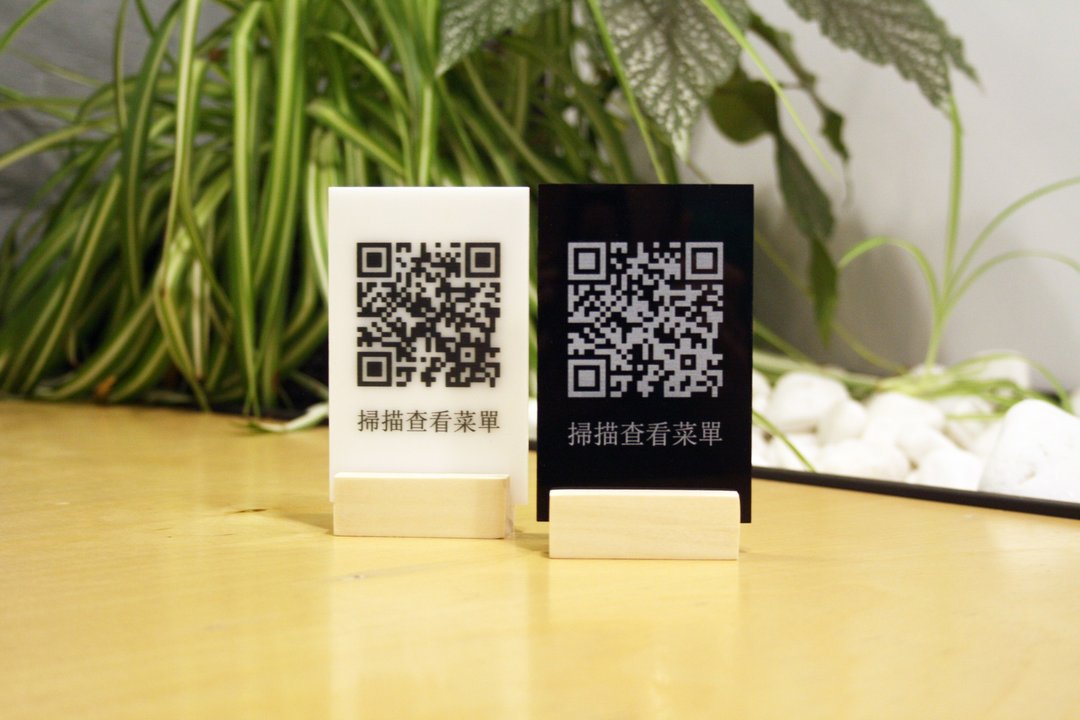 压克力二维码扫描查看带木架的菜单标牌、压克力标牌、二维码 - 咖啡壶/周边 - 木头 