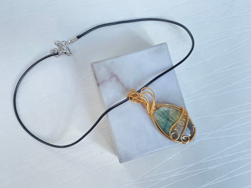 *221030 wire wrapping 拉长石 铜线 绕线 吊堕 - 项链 - 半宝石 绿色