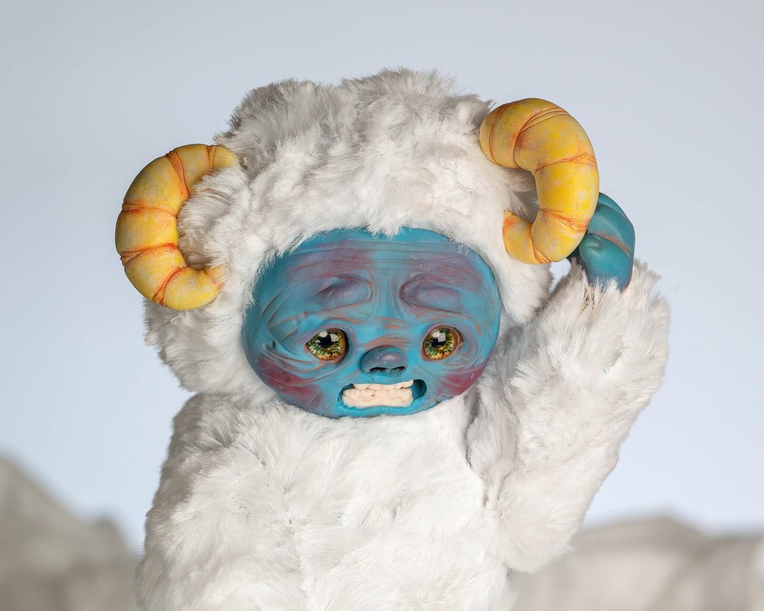 Cute creepy monster art doll - fantasy creature Mr. Blue Butt handmade interior - 玩偶/公仔 - 塑料 蓝色