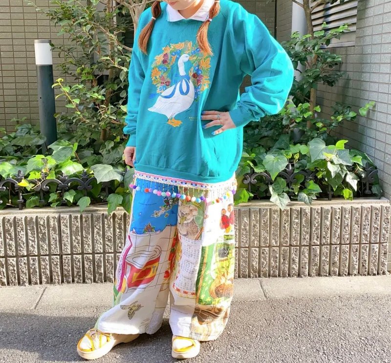 缤纷绒球卫衣 - 中性连帽卫衣/T 恤 - 棉．麻 