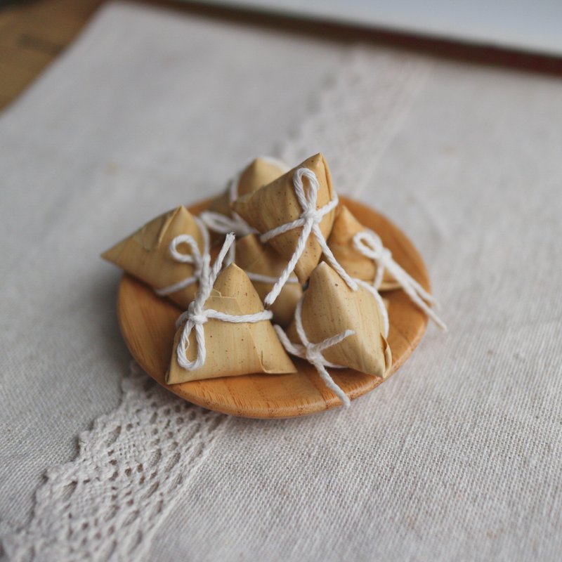 端午节 粽子 包叶粽 迷你粽子 耳环 吊饰 摆饰 桂竹 北部粽 - 耳环/耳夹 - 粘土 黄色