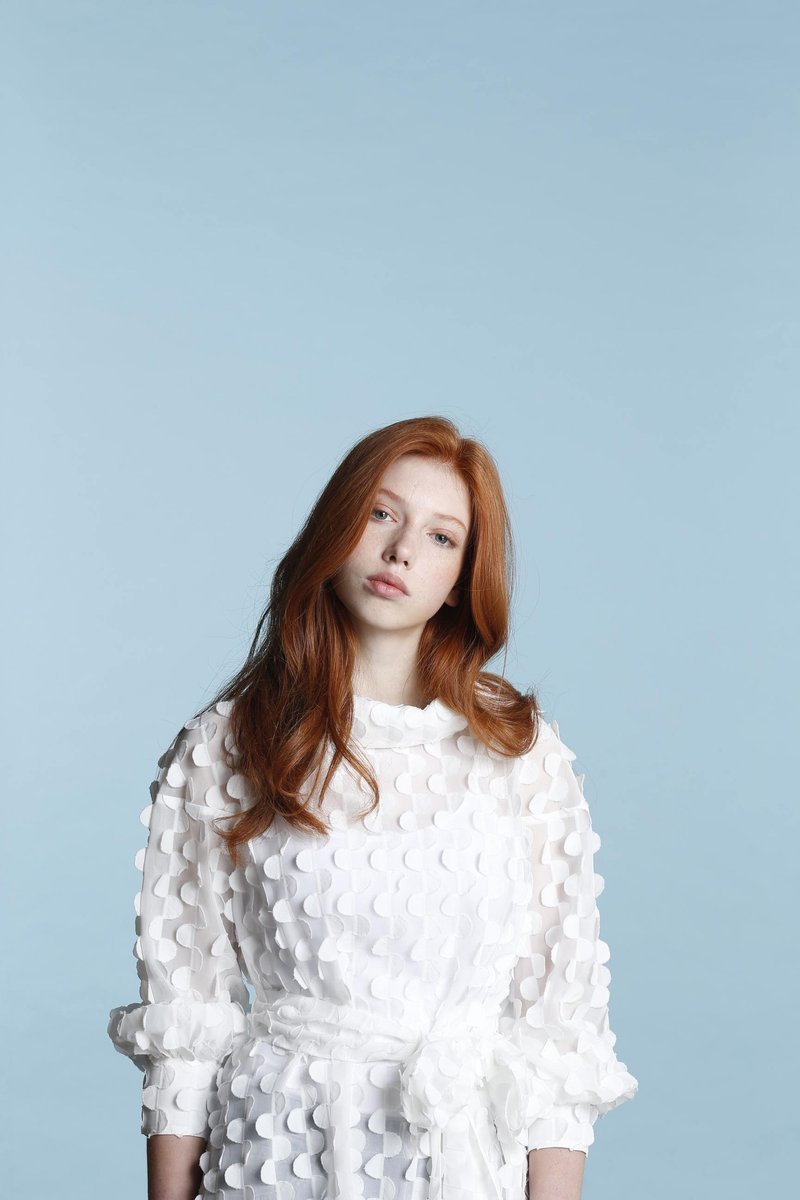 圆片烧花翻领绑带上衣/白 - 女装上衣 - 其他人造纤维 白色