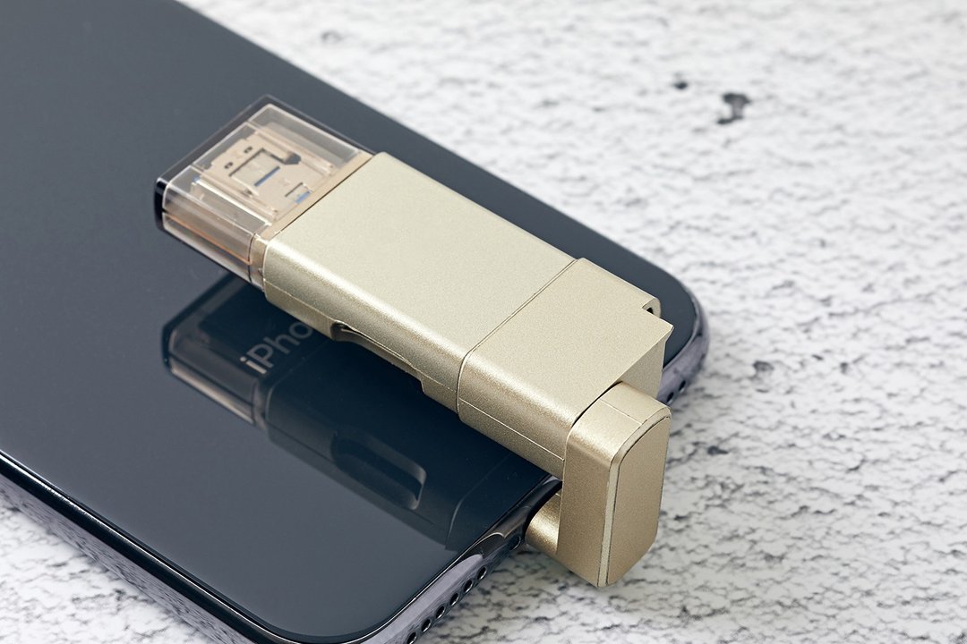 TEKQ iPhone uDrive Twister lightning USB3.1 64G随身碟-4色 - U盘 - 其他金属 多色