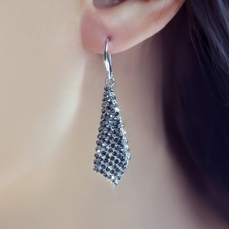 奥地利奢华黑水晶饰布耳环 - 耳环/耳夹 - 水晶 黑色