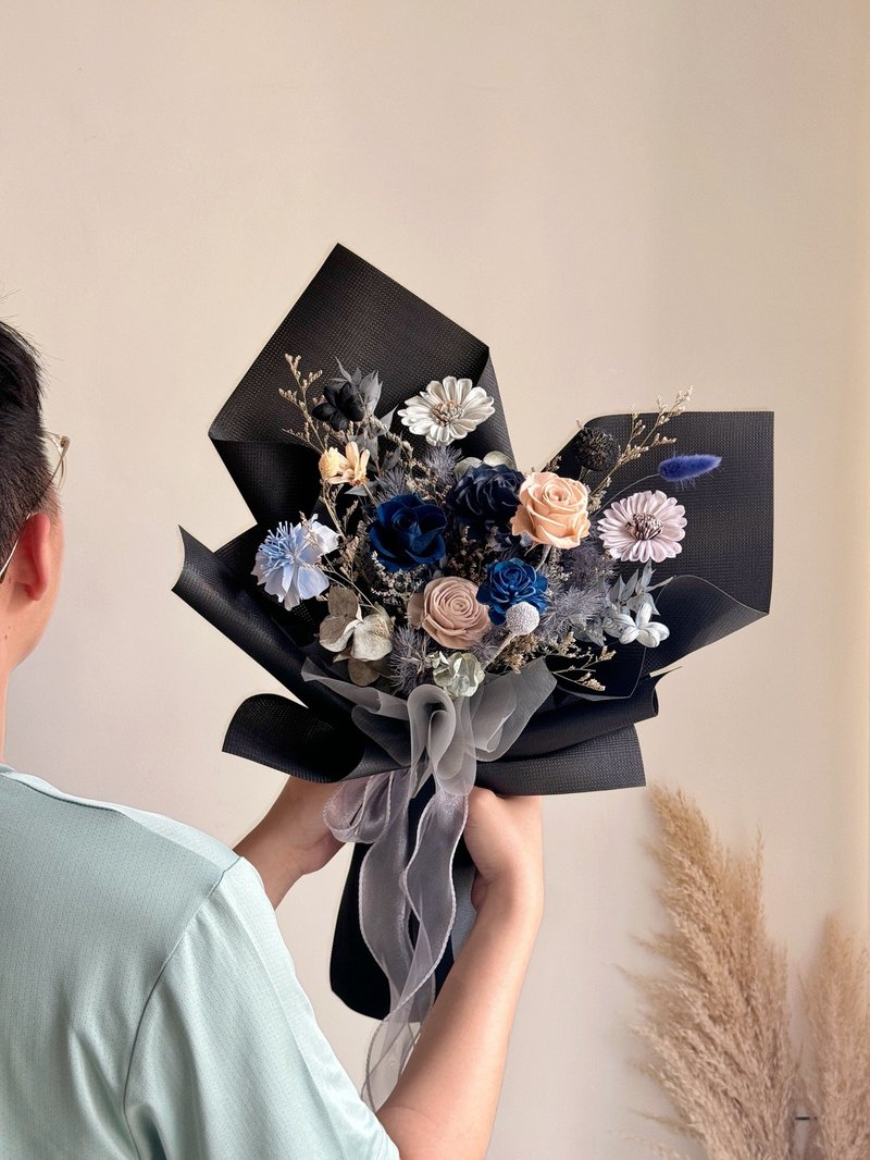 守夜人 永生花束 情人节花束 毕业花束 - 干燥花/捧花 - 植物．花 黑色