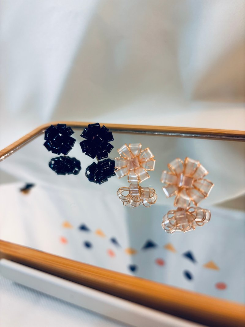 纯_Crystal Bloom_水晶花耳环 - 耳环/耳夹 - 其他材质 