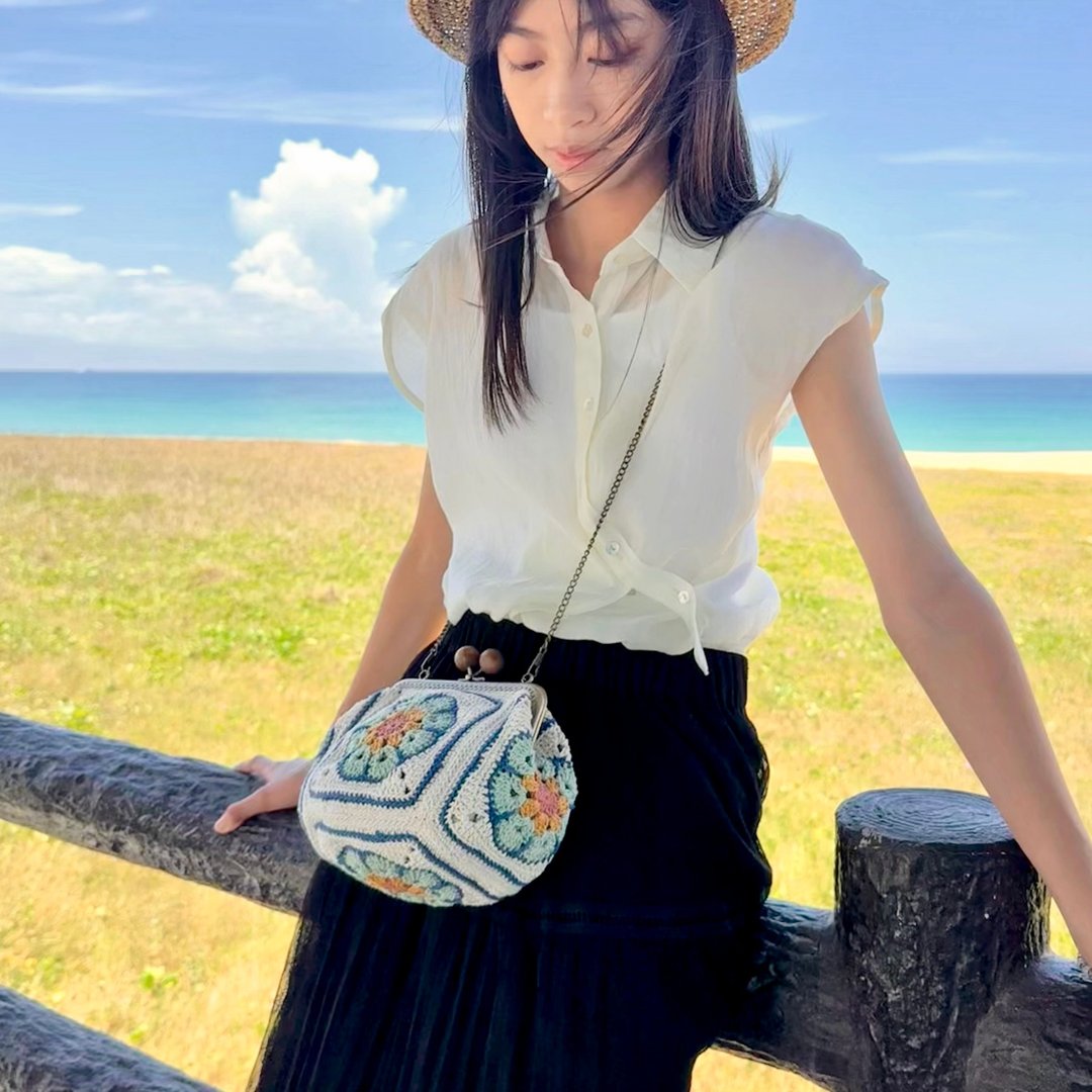 昭和午后・复古花格钩织斜背口金包 加大款 侧背包/斜背包 - 侧背包/斜挎包 - 棉 
